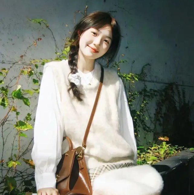 万幸与你相逢重生后她手握剧本 这一世,她发誓绝不重蹈覆辙