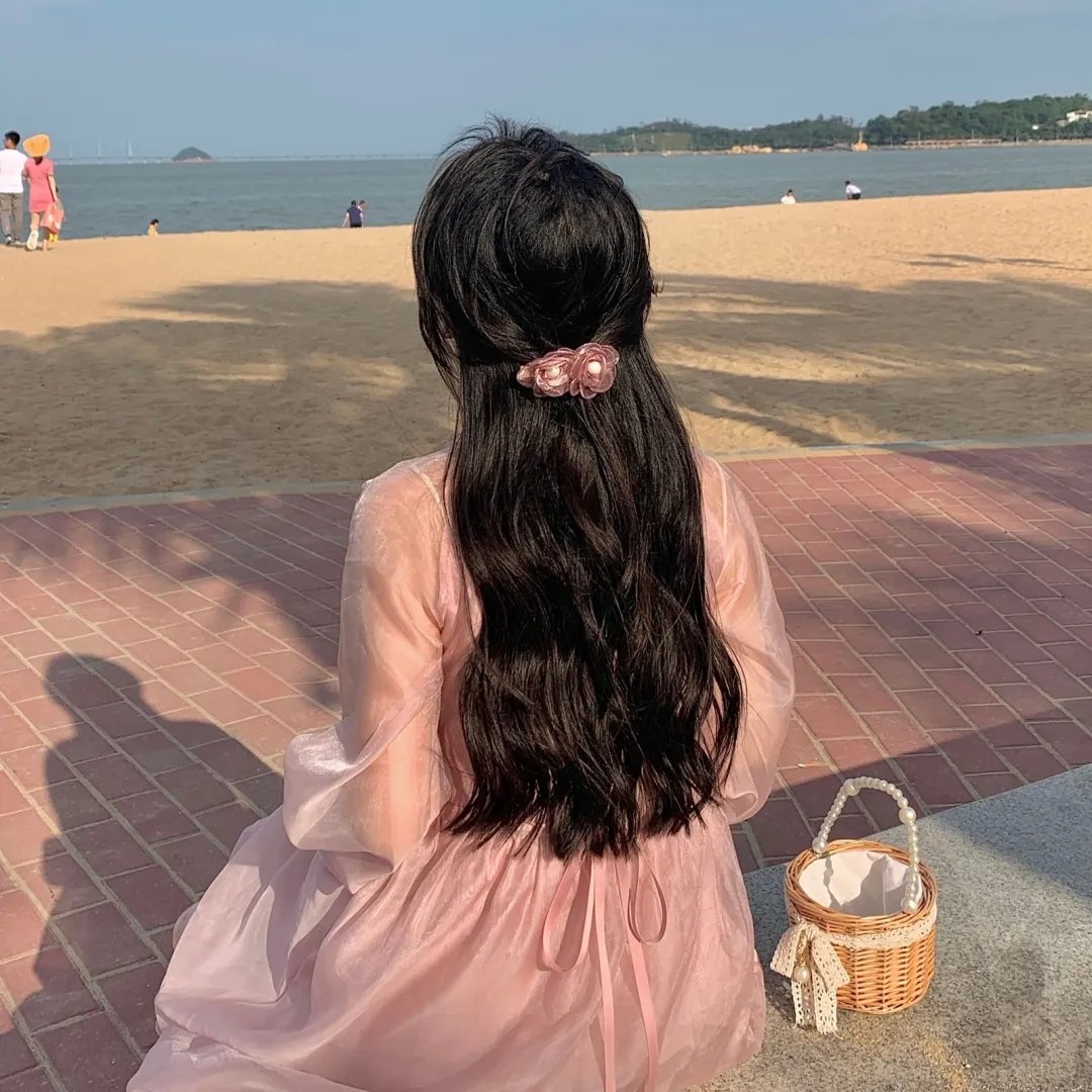 青青河边草